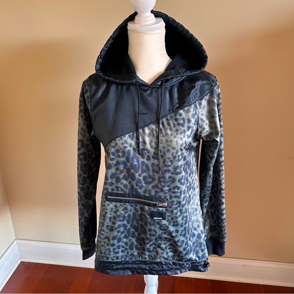 Armada Green Animal Print Hooded Jacket with Front Pocket Size Small